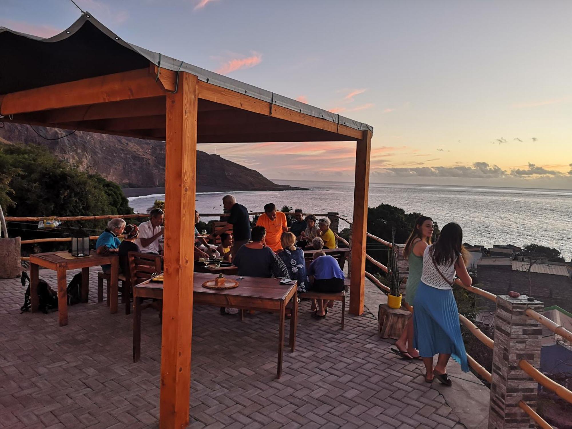 Kaza Ladera Bed & Breakfast Seladinha Exterior photo
