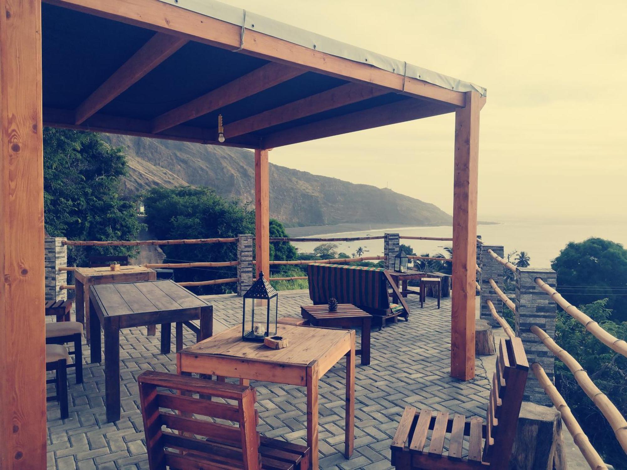 Kaza Ladera Bed & Breakfast Seladinha Exterior photo