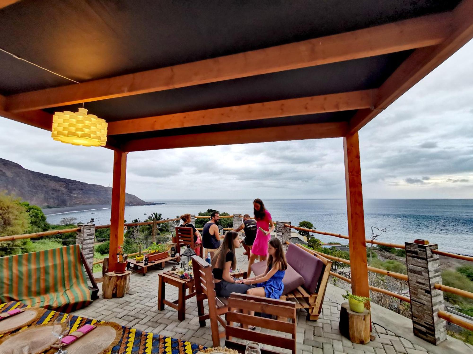 Kaza Ladera Bed & Breakfast Seladinha Exterior photo